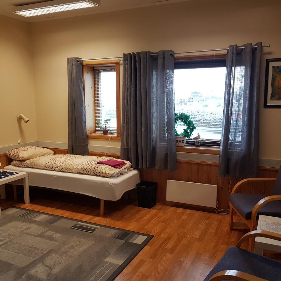 Wilhelmsen Romutleie Motel Vardo Eksteriør bilde